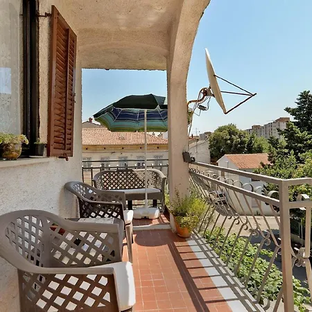 Apartment Fuer 2 Personen Ca 15 Qm In Sijana, Istrien Istrische Riviera Pula