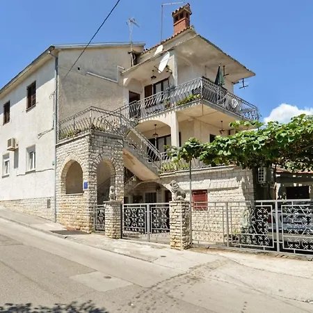 Fuer 2 Personen Ca 15 Qm In Sijana, Istrien Istrische Riviera *